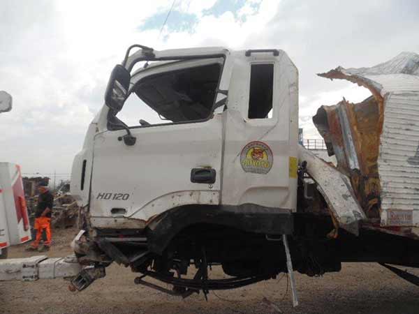 ESTANQUE DE PETROLEO Hyundai HD120 2014  USADO  EN DESARME