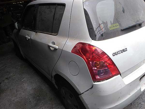  Suzuki SWIFT 2010    EN DESARME