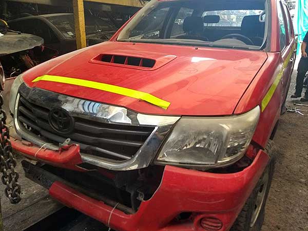  Toyota HILUX 2013    EN DESARME