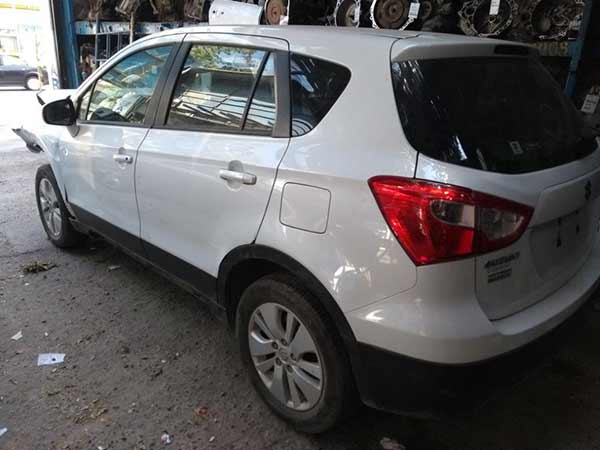 MOTOR DE PARTIDA Suzuki S CROSS 2016  USADO  EN DESARME