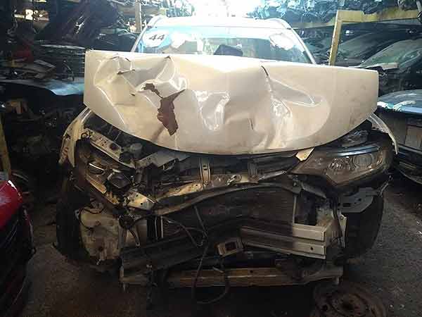 PUENTE DE APOYO Mitsubishi OUTLANDER 2017  USADO  EN DESARME