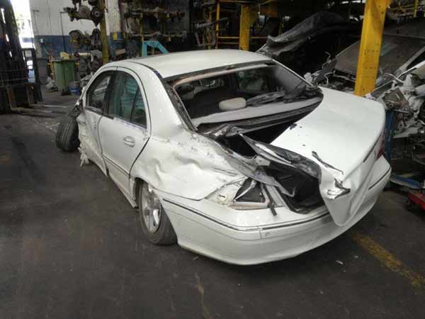 VIDRIO Mercedes-Benz C180 2008  USADO  EN DESARME