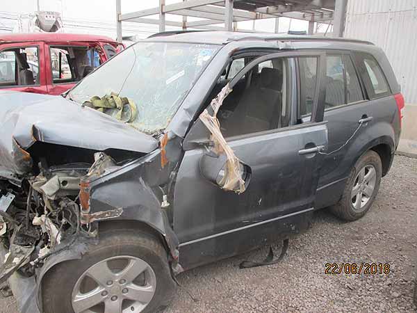 PARACHOQUES Suzuki GRAND NOMADE 2006  USADO  EN DESARME