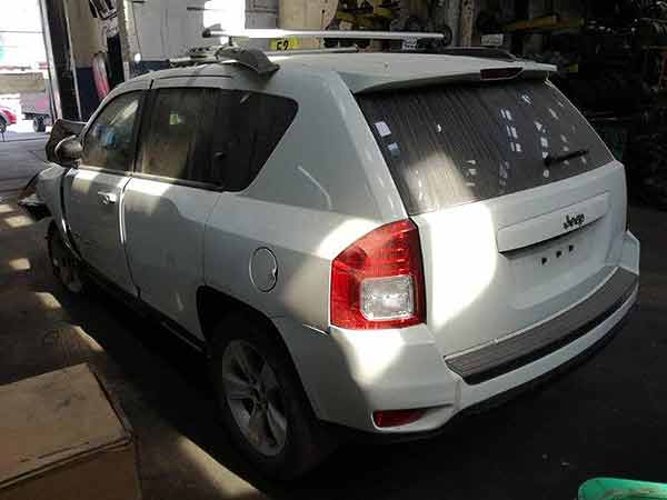  Jeep COMPASS 2012    EN DESARME