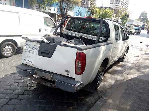  Nissan NAVARA 2011    EN DESARME