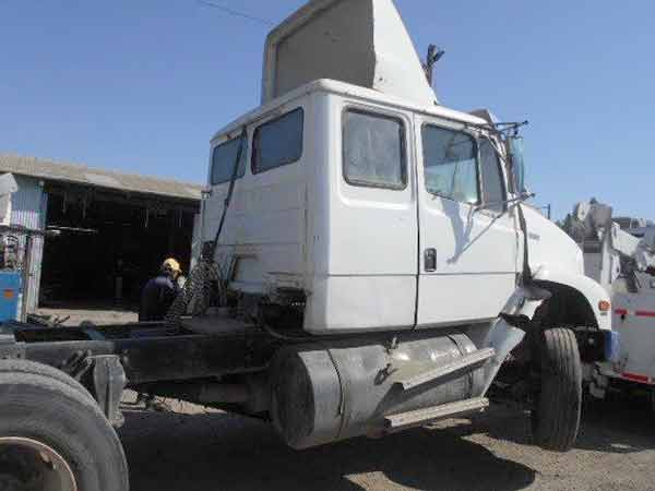 ESTANQUE ADBLUE Freightliner FL112 1997  USADO  EN DESARME