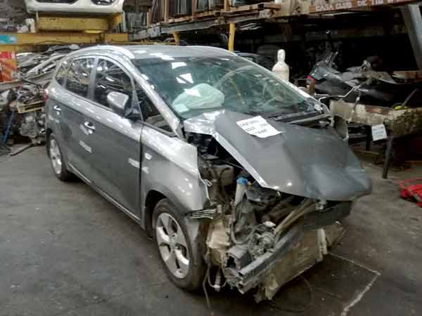  Kia CARENS 2017    EN DESARME