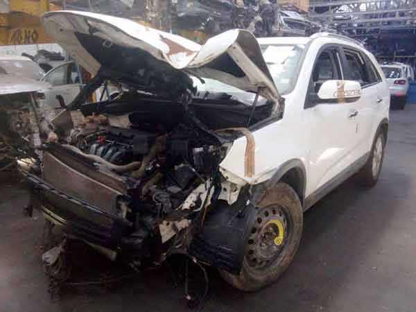  Kia SORENTO 2014    EN DESARME