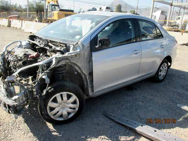  Toyota YARIS 2006    EN DESARME
