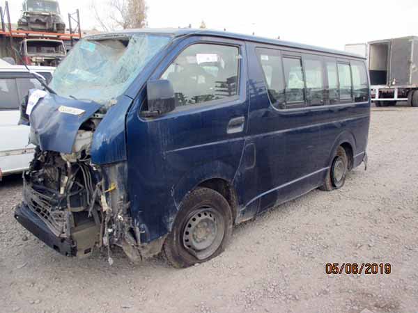  Toyota HIACE 2011    EN DESARME