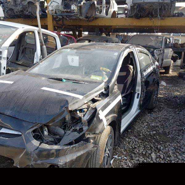  Hyundai ACCENT 2012    EN DESARME