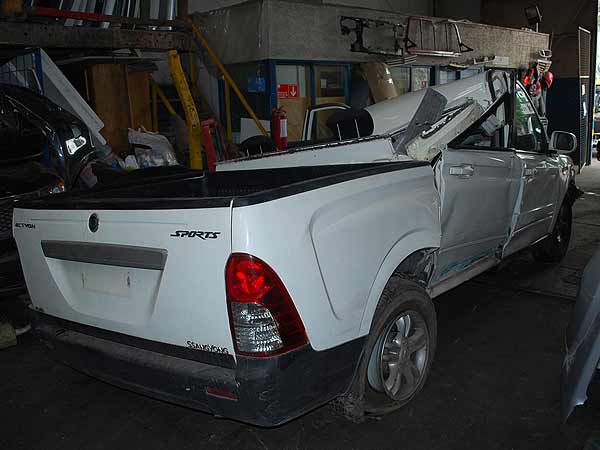 CAJA DE CAMBIOS Ssangyong KORANDO 2006  USADA  EN DESARME