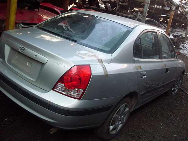  Hyundai ELANTRA 2005    EN DESARME