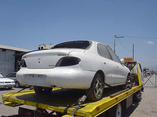  Hyundai ELANTRA 1996    EN DESARME