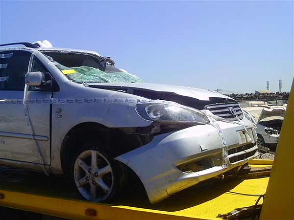  Toyota COROLLA 2004    EN DESARME