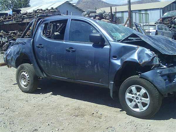  Mitsubishi L200 2010    EN DESARME