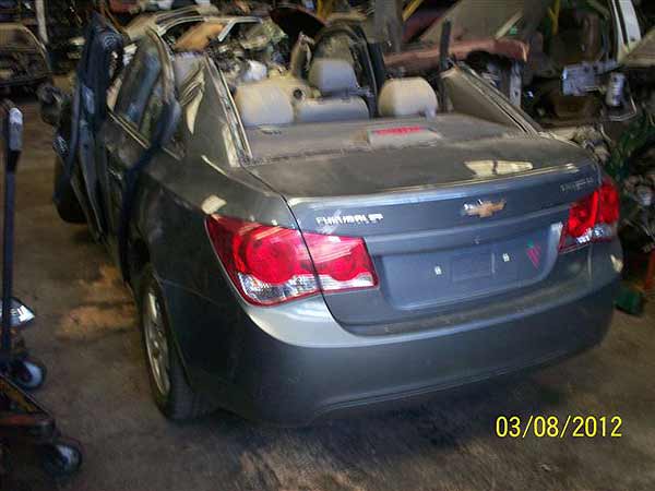 ESTANQUE ACUMULADOR DE AIRE Chevrolet CRUZE 2010  USADO  EN DESARME