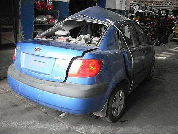  Kia Rio 2006    EN DESARME