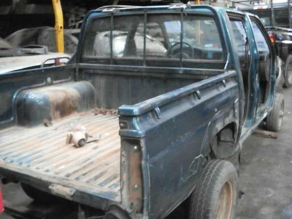  Nissan D21 1998    EN DESARME