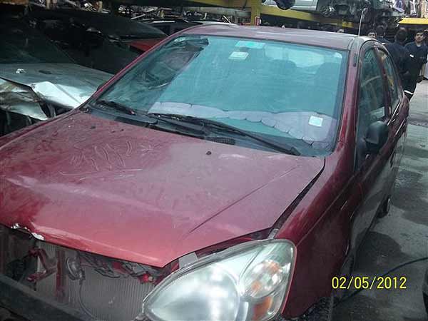  Toyota YARIS 2006    EN DESARME