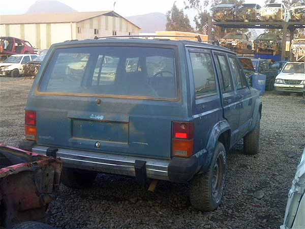  Jeep CHEROKEE 1986    EN DESARME