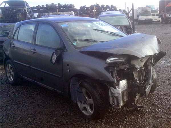 Toyota COROLLA 2006    EN DESARME