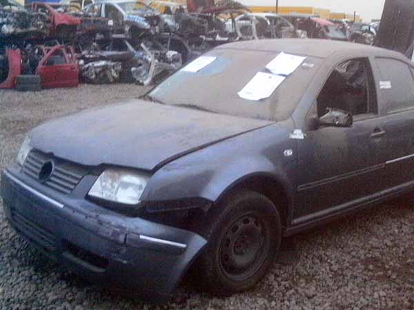  Volkswagen BORA 2005    EN DESARME