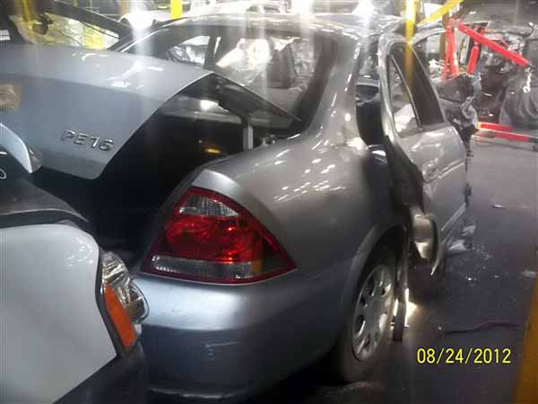 COMPRESOR AIRE ACONDICIONADO Samsung SM3 2011  USADO  EN DESARME