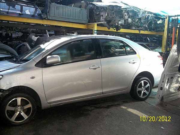  Toyota YARIS 2006    EN DESARME