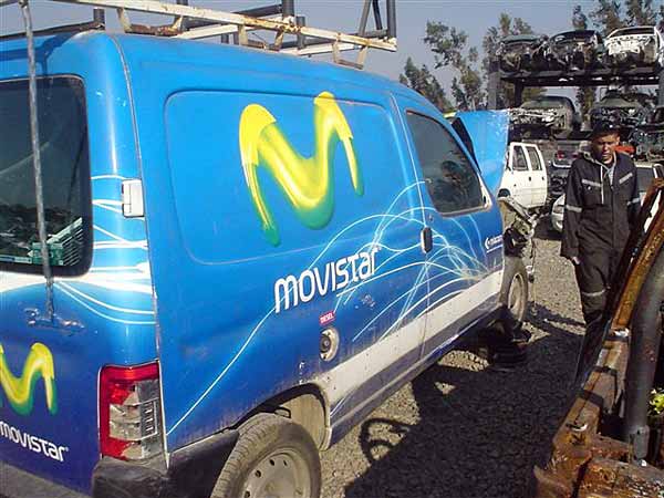 FOCO Citroen BERLINGO 2010  USADO  EN DESARME