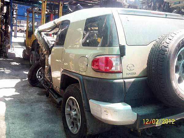  Toyota FJ CRUISER 2011    EN DESARME