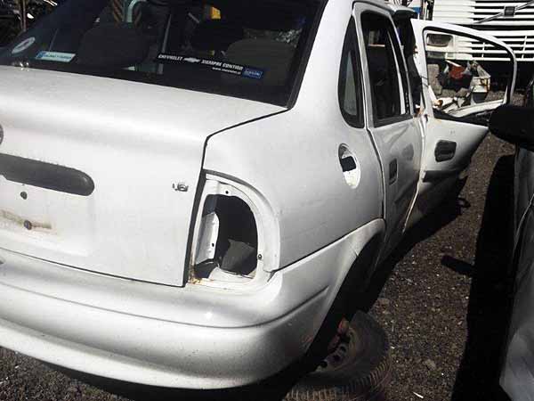  Chevrolet CORSA 2004    EN DESARME
