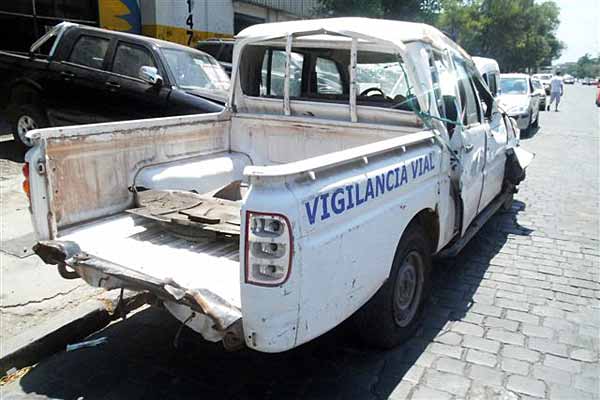  Mahindra PICK UP 2011    EN DESARME