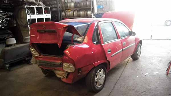  Chevrolet CORSA 2002    EN DESARME