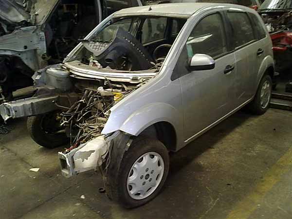  Ford FIESTA 2003    EN DESARME