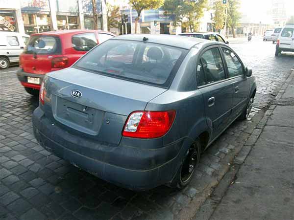  Kia Rio 2009    EN DESARME