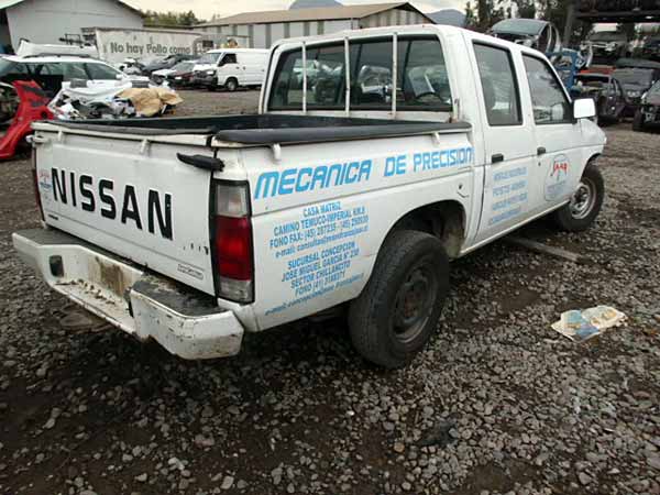  Nissan D21 2005    EN DESARME