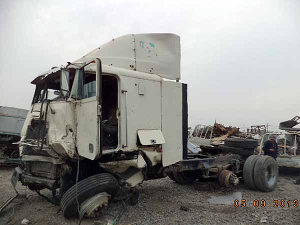 ESTANQUE ADBLUE Freightliner FLB 1994  USADO  EN DESARME