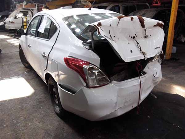  Nissan VERSA 2012    EN DESARME