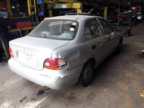  Hyundai ACCENT 1996    EN DESARME