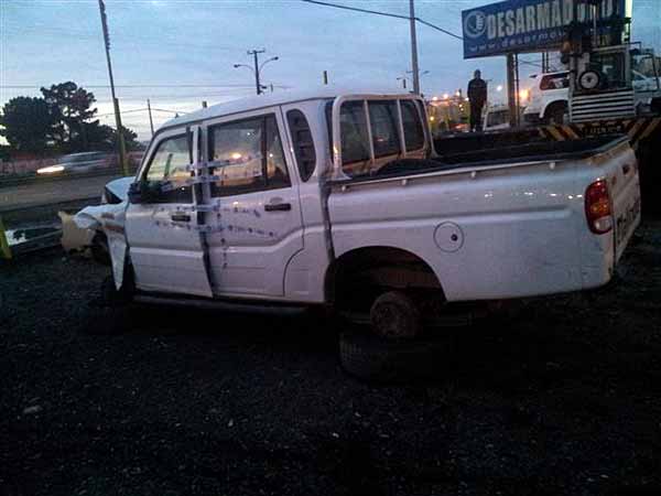  Mahindra PICK UP 2011    EN DESARME
