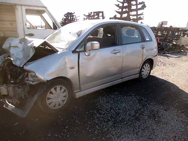  Suzuki AERIO 2004    EN DESARME