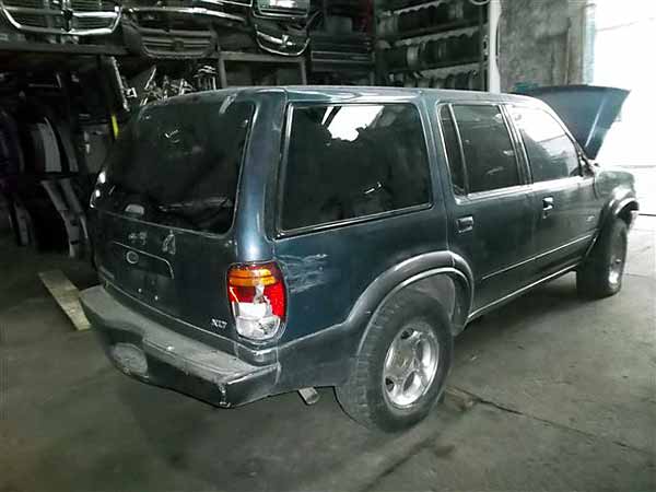 EJE PUENTE DELANTERO Ford EXPLORER 2000  USADO  EN DESARME