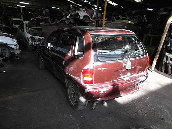  Chevrolet CORSA 1999    EN DESARME