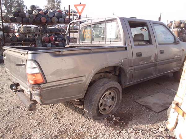  Chevrolet LUV 1999    EN DESARME