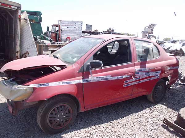  Toyota YARIS 2002    EN DESARME
