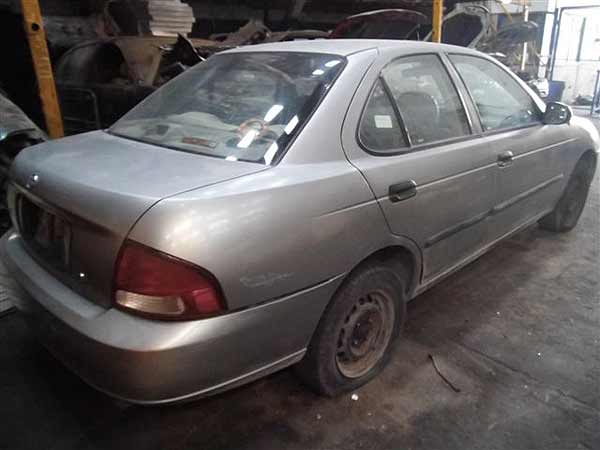  Nissan SENTRA 2001    EN DESARME