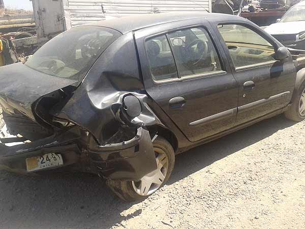  Renault CLIO 2006    EN DESARME