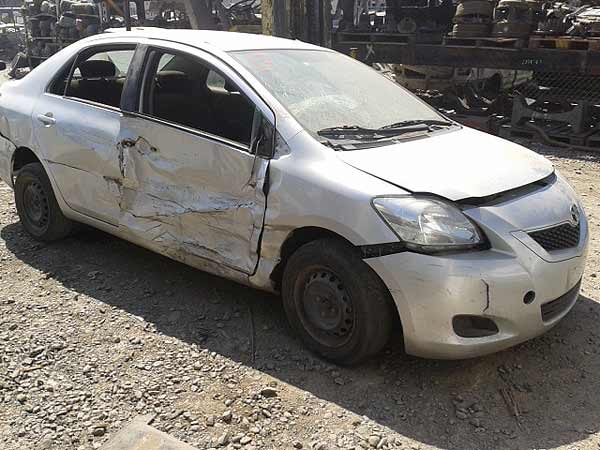  Toyota YARIS 2012    EN DESARME