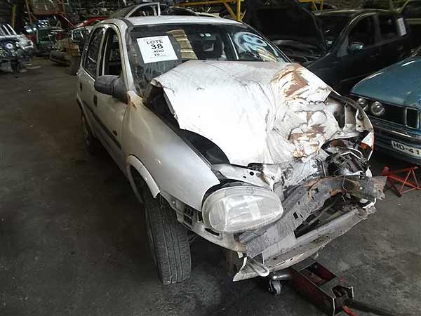  Chevrolet CORSA 2000    EN DESARME